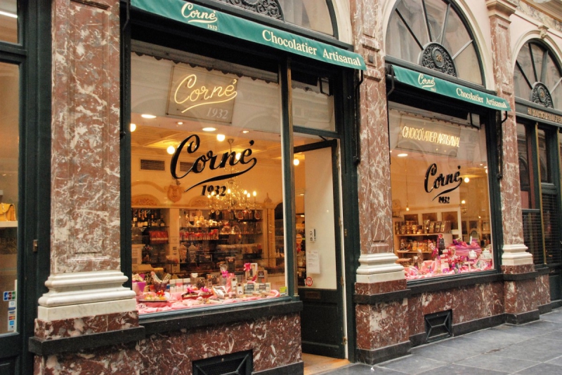 vente-LE VAL-min_chocolate_chocolaterie_shop_luxury_chic_gallery_brussels_belgium-558146