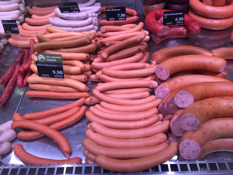 vente-LE VAL-min_sausages_meat_butchery-1069321